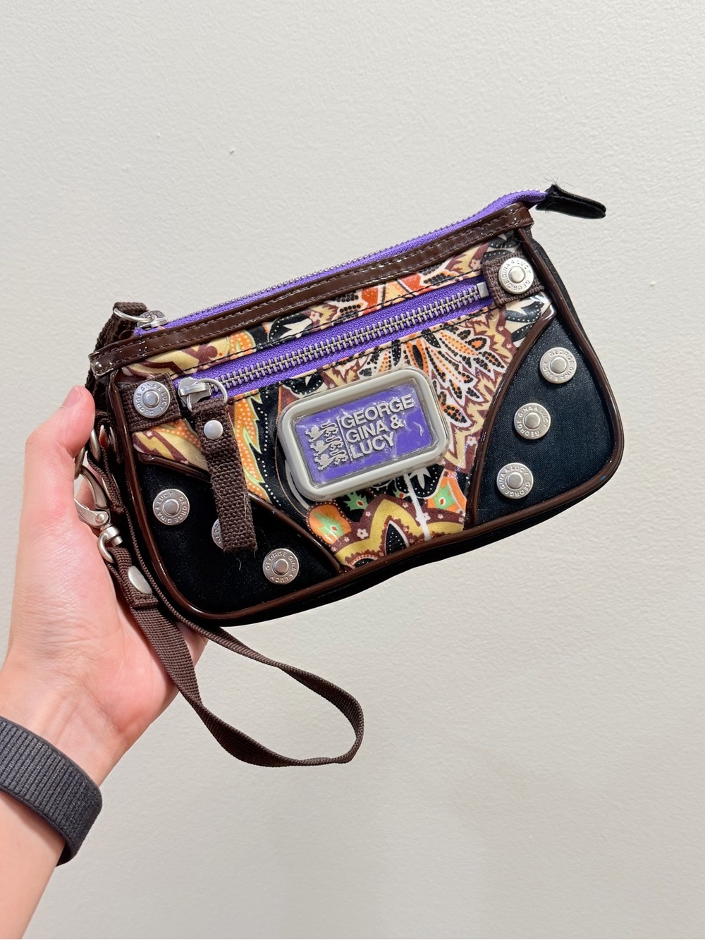 NWOT George Gina & Lucy Vintage Wristlet